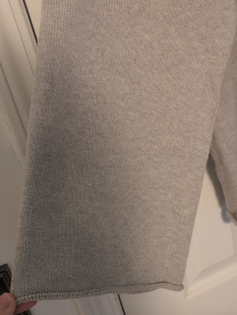 Magaschoni Light Gray V-Neck Women's Sweater - Size XL - Picture 2 of 3
